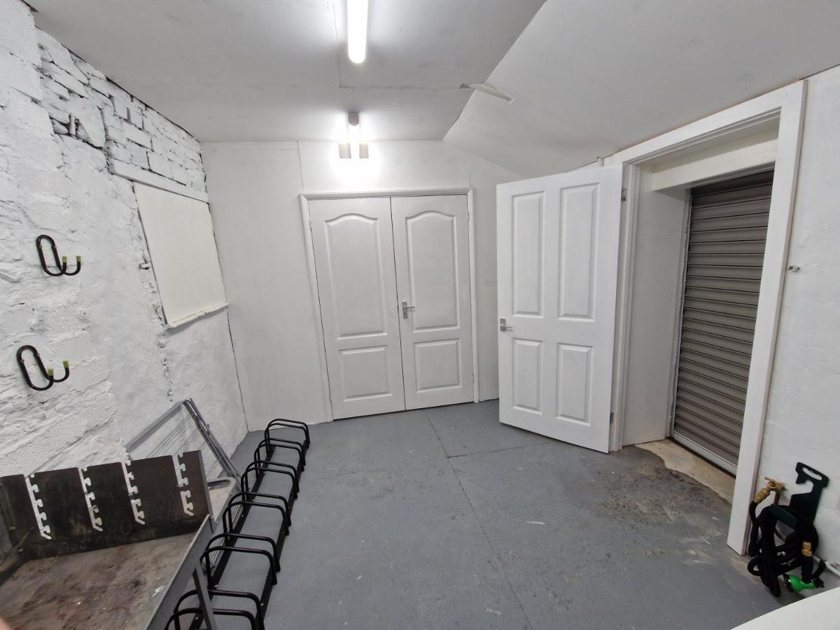 Lewis Gethin House, Newly Renovated Cottage Sleeps 9, Close To Bike Park Wales マーサー・ティドビル エクステリア 写真
