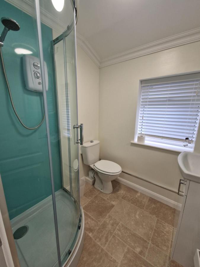 Lewis Gethin House, Newly Renovated Cottage Sleeps 9, Close To Bike Park Wales マーサー・ティドビル エクステリア 写真