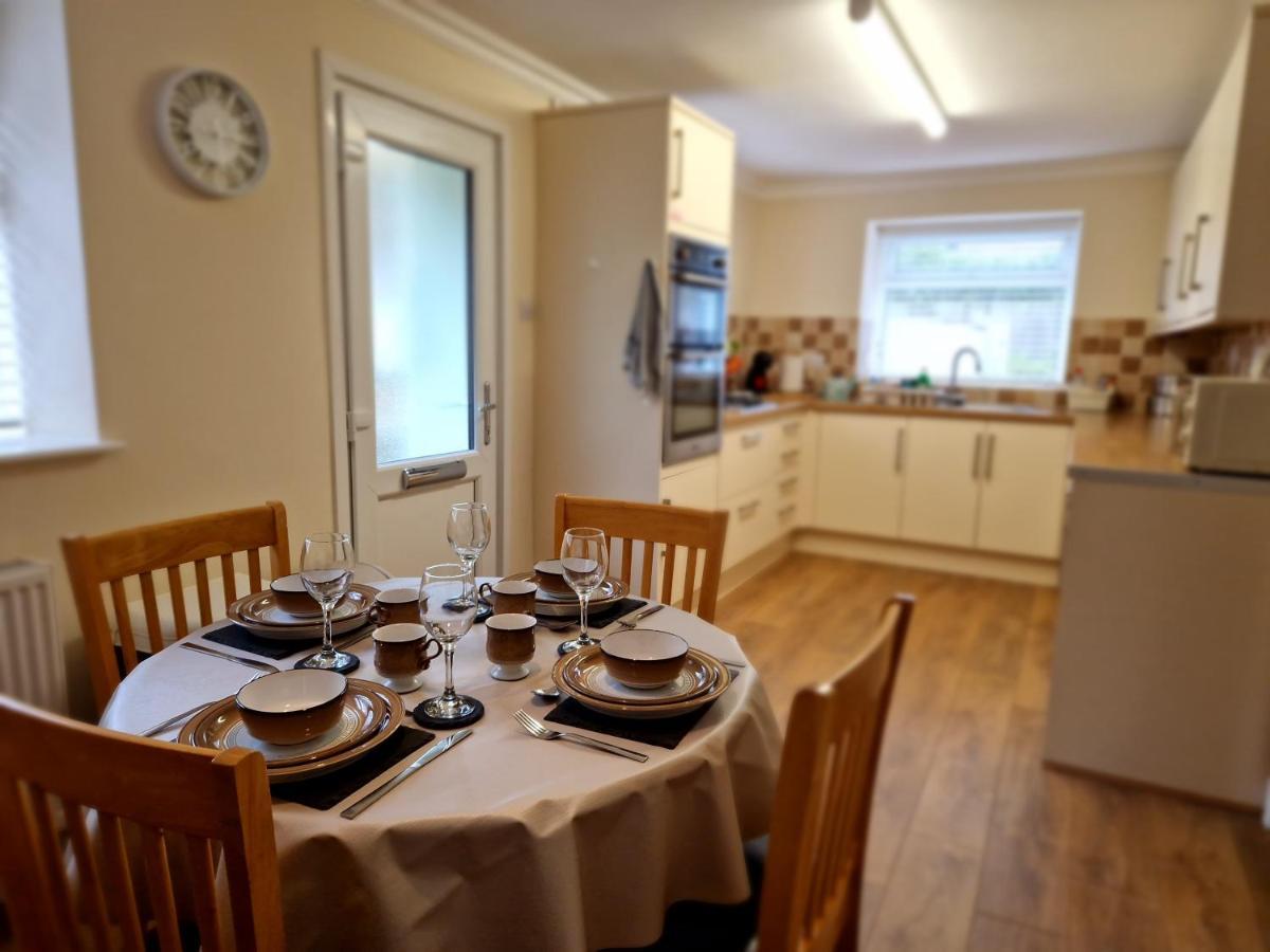 Lewis Gethin House, Newly Renovated Cottage Sleeps 9, Close To Bike Park Wales マーサー・ティドビル エクステリア 写真